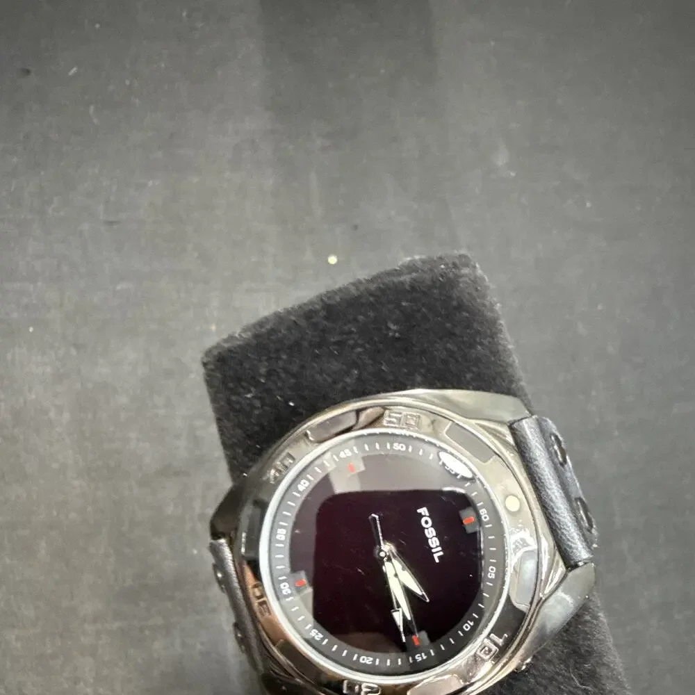 Fossil Men's Big Tic BG-2111 Color Change Red/Black New Batteries (E6)